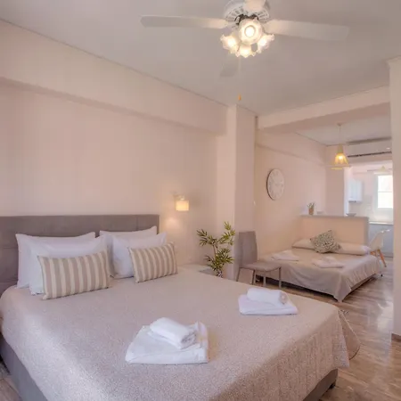 Apartmanhotel Omorfi Poli 3*