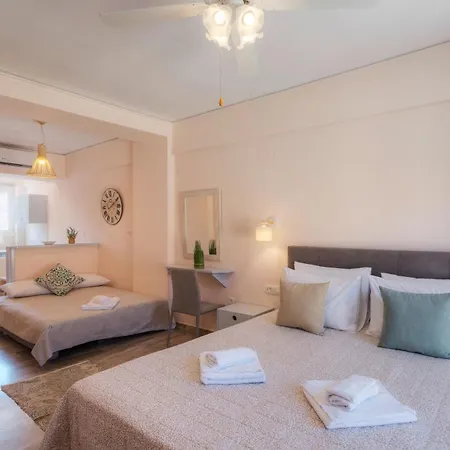 Omorfi Poli Apartmanhotel 3*