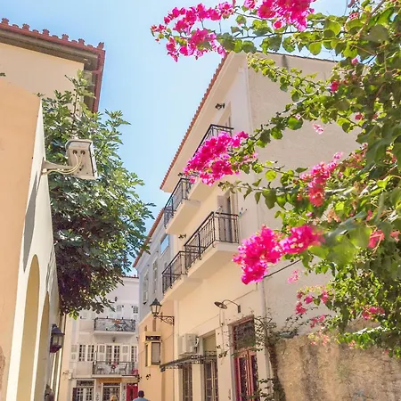 Omorfi Poli Apartmanhotel