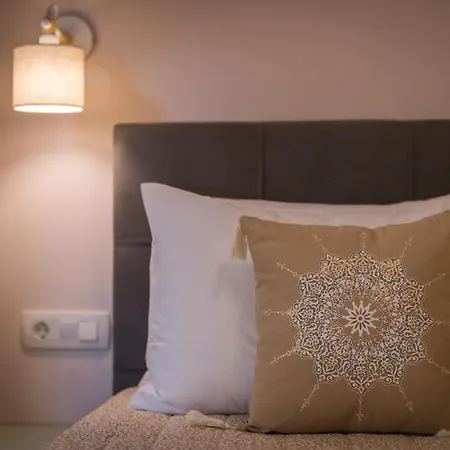 Omorfi Poli Apart Otel