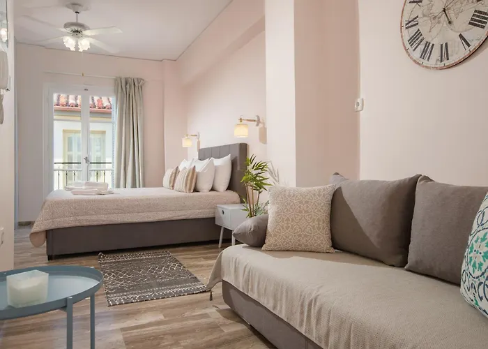 Omorfi Poli Lejlighedshotel 3*