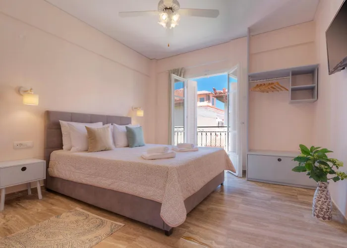Lejlighedshotel Omorfi Poli