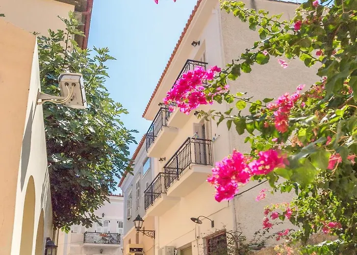 Omorfi Poli Lejlighedshotel