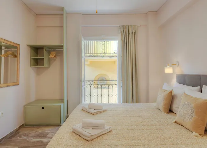 Omorfi Poli 3*